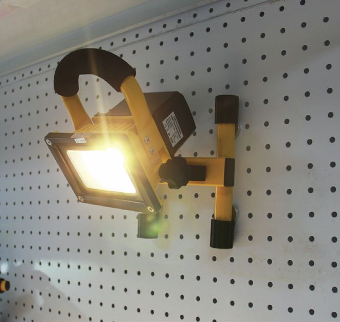 Magnetfüße für LED Spot Outdoor Baustrahler AKKU 4 Stk. 